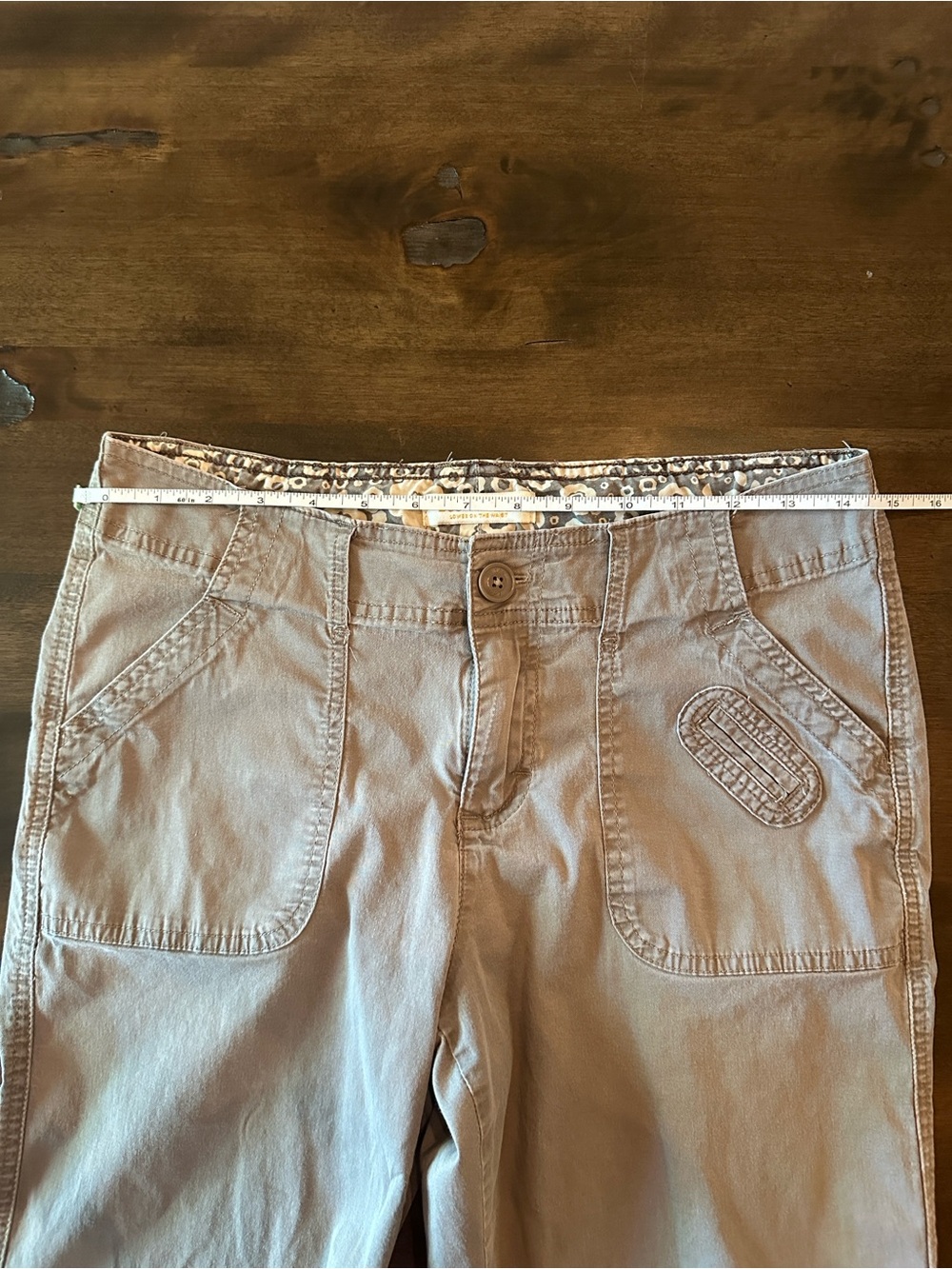 Lee Women's Capris in Light Taupe Size 6 - Picture 8 of 13